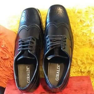 ADORABLE GIRALDI MEN SHOE NWOT